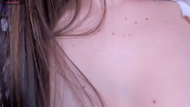 Snapshot of EmilyCarterX chatting on February 2026 11:21:02 AM EmilyCarterX online show from February 2026 11:21:02 AM