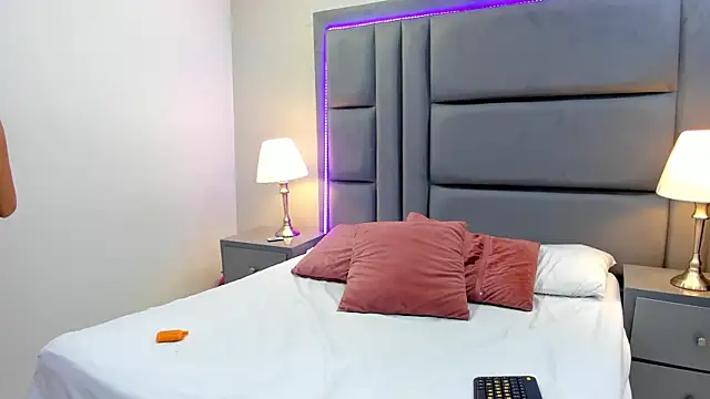 KendalFoxx online show from May 2026 12:31:01 PM