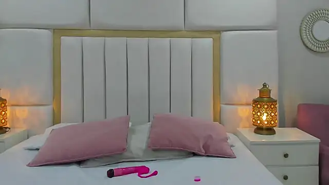 AbannyRogerss online show from March 2026 12:15:01 PM