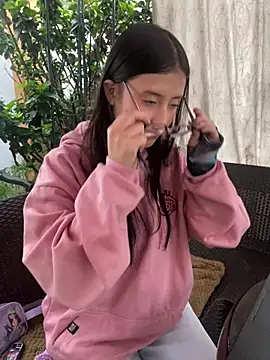 StrawberryPink  online show from March 2026 11:25:02 AM