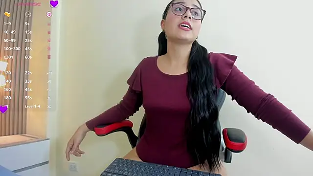 BELLA STONE3 online show from February 2026 07:47:01 PM