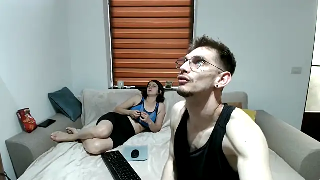 Crista-Elio online show from May 2026 04:33:01 PM