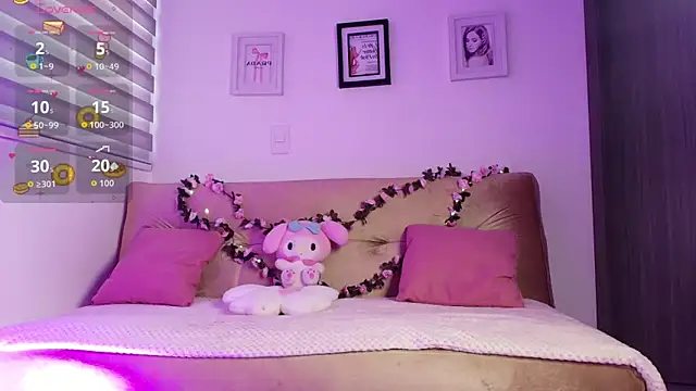 Snapshot of Blush_Marie chatting on February 2026 09:58:03 PM Blush Marie online show from February 2026 09:58:03 PM