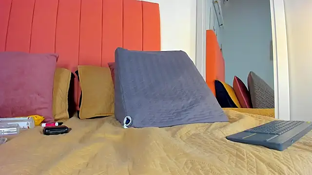 rose thompson19 online show from March 2026 07:38:01 PM