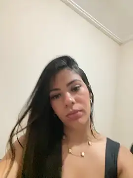 Snapshot of paola_oliveira chatting on March 2026 01:04:02 PM paola oliveira online show from March 2026 01:04:02 PM
