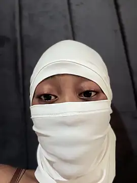 diamond Ines online show from March 2026 12:12:01 PM