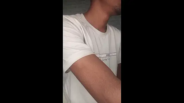 Gaymodel online show from February 2026 05:54:01 AM