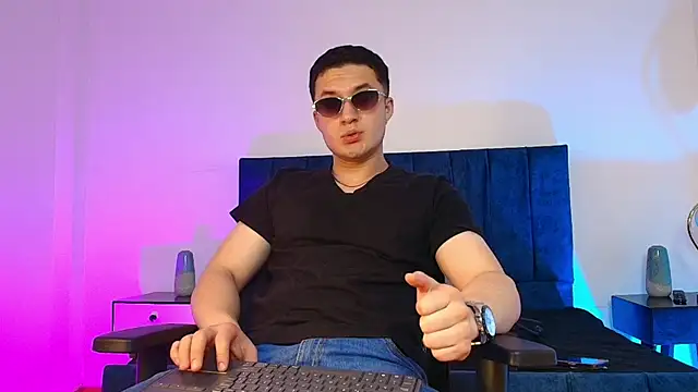 Alexander Connor online show from January 2026 12:58:02 AM