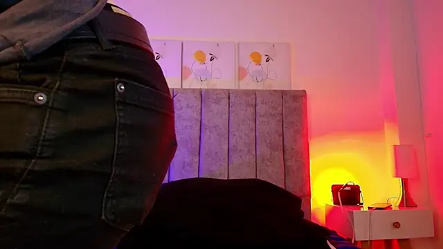 Alexander Connor online show from February 2026 12:29:02 PM