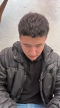 Alexander Connor online show from April 2026 12:01:01 PM