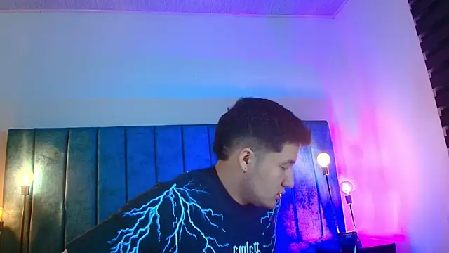 Alexander Connor online show from March 2026 12:06:02 PM