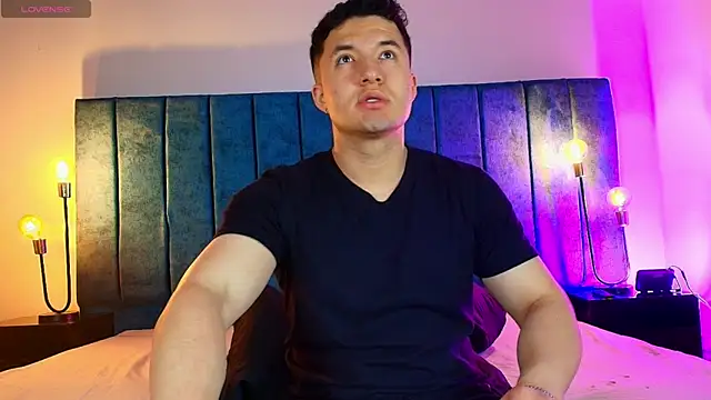 Alexander Connor online show from April 2026 12:07:02 PM