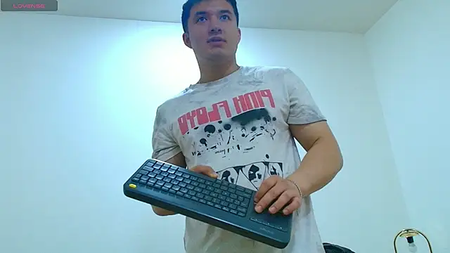 Alexander Connor online show from March 2026 12:07:02 PM