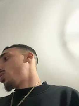 Snapshot of piccolo2002 chatting on January 2026 10:52:02 AM piccolo2002 online show from January 2026 10:52:02 AM