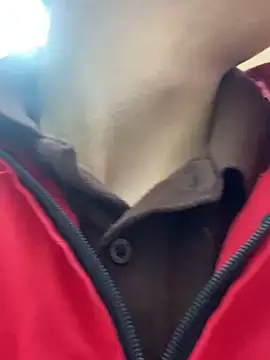 santiObrero online show from March 2026 08:35:02 PM