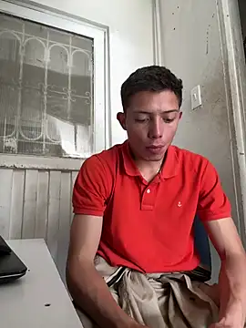 santiObrero online show from June 2026 02:55:02 PM