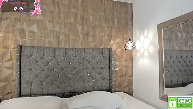 Zamahara Rodriguez online show from April 2026 08:00:01 PM