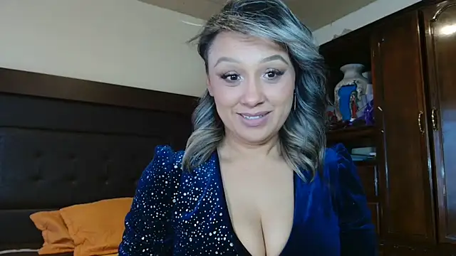 aitanalove  online show from May 2026 03:29:01 PM