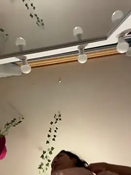 Nailealipsglossy online show from March 2026 07:05:02 AM