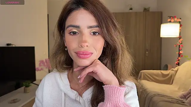 AyanaLys online show from May 2026 07:25:01 PM