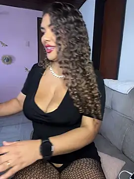 TianaRios Pink online show from May 2026 06:06:02 PM