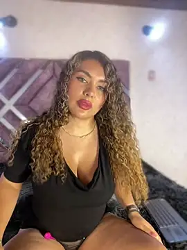 TianaRios Pink online show from March 2026 12:05:01 AM