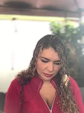 TianaRios Pink online show from January 2026 01:37:02 PM