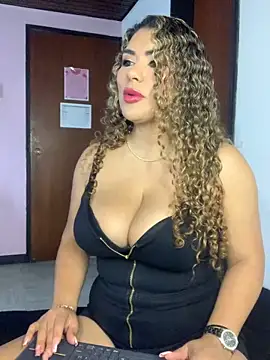 TianaRios Pink online show from March 2026 03:52:01 PM