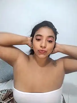 Eva Ferrari online show from April 2026 04:03:01 PM