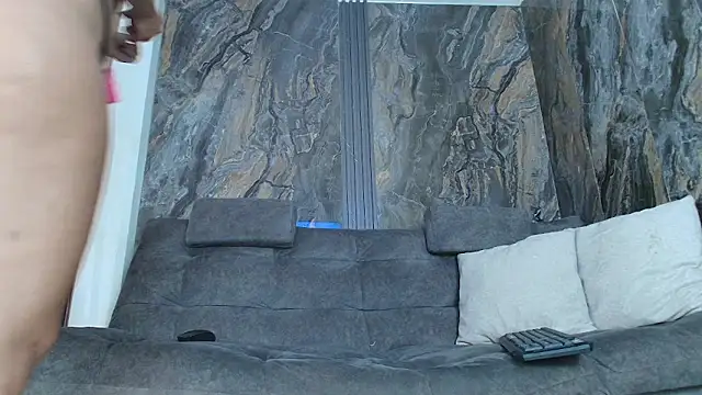 Adynrousse online show from March 2026 01:26:02 PM