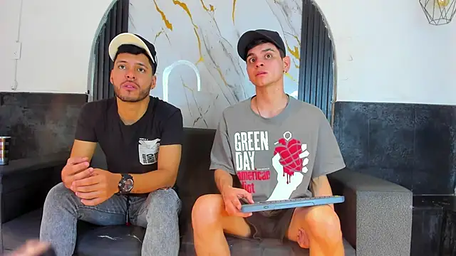 Snapshot of Angel_Villareal chatting on February 2026 05:04:01 AM Angel Villareal online show from February 2026 05:04:01 AM