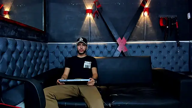 Snapshot of Angel_Villareal chatting on February 2026 04:52:01 AM Angel Villareal online show from February 2026 04:52:01 AM