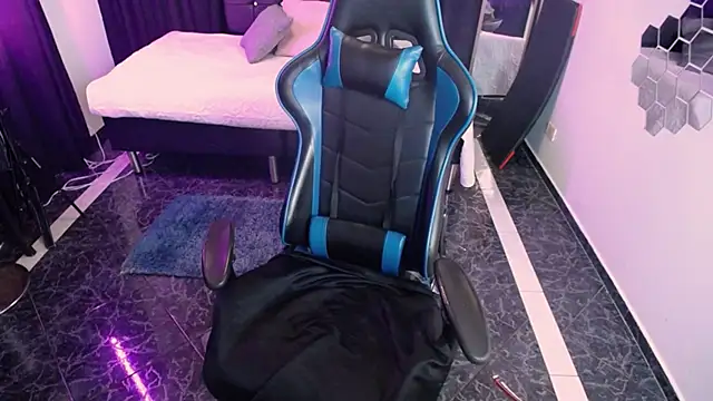 eliana meaw online show from February 2026 08:15:01 PM