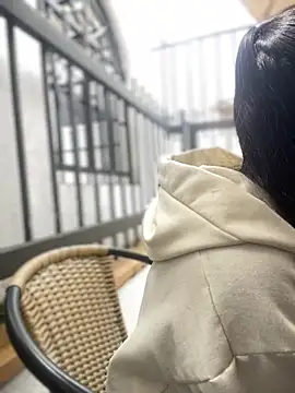 AuroraJohns Pink online show from February 2026 05:33:01 PM