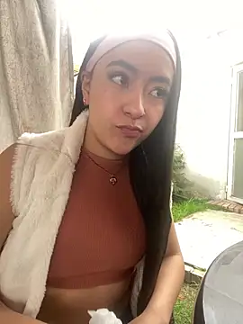 AuroraJohns Pink online show from February 2026 07:25:01 PM