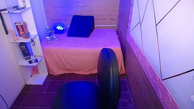 clara luna online show from February 2026 08:50:02 PM