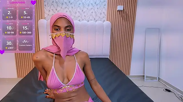 Amira Alzahra online show from March 2026 05:04:02 AM