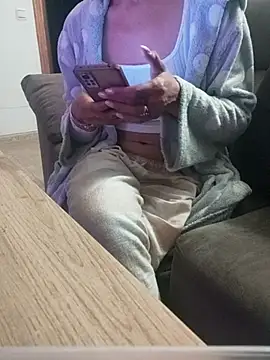 Pinkladyvip online show from February 2026 07:44:01 PM