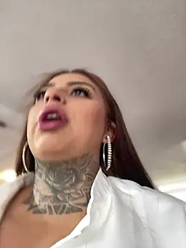 EmilyMoore Pink online show from February 2026 09:31:01 PM