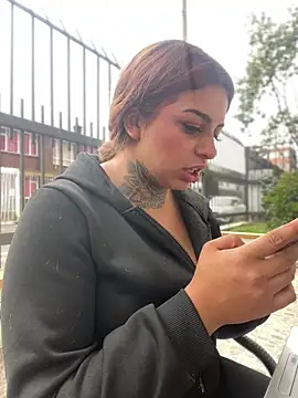 EmilyMoore Pink online show from February 2026 08:17:02 PM