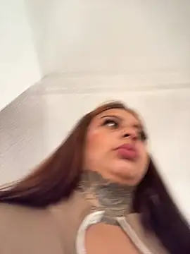 EmilyMoore Pink online show from February 2026 07:02:01 PM