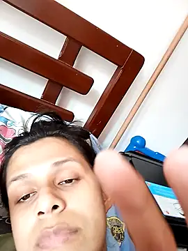 mitzukywinteer online show from February 2026 06:05:01 PM