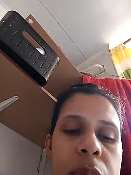 mitzukywinteer online show from February 2026 05:23:02 PM