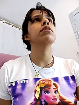 mitzukywinteer online show from March 2026 09:18:01 PM