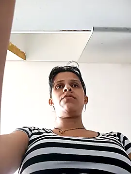 mitzukywinteer online show from March 2026 08:48:01 PM