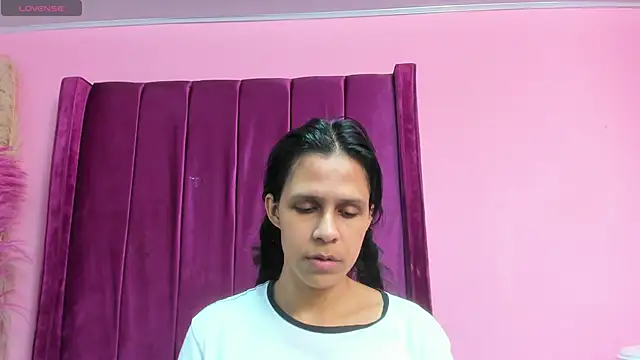 mitzukywinteer online show from April 2026 10:01:02 PM