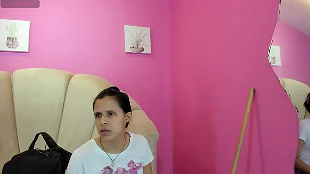 mitzukywinteer online show from February 2026 08:42:01 PM