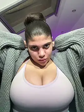 MinaKhalina online show from February 2026 05:35:01 PM