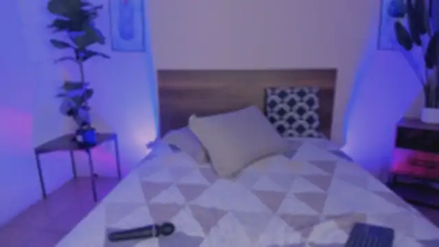 KaryMooon online show from March 2026 07:48:02 PM