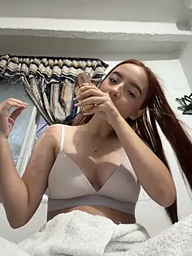 Carithooo online show from April 2026 10:58:01 PM